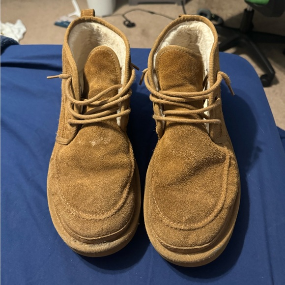 Ugh boots - Picture 1 of 5